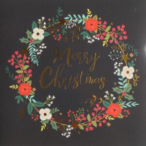 Op de kaart staat een kleurige kerstkrans (groen, rood, wit, roze, goud) met In het midden hiervan in gouden letters de tekst "Merry Christmas".
